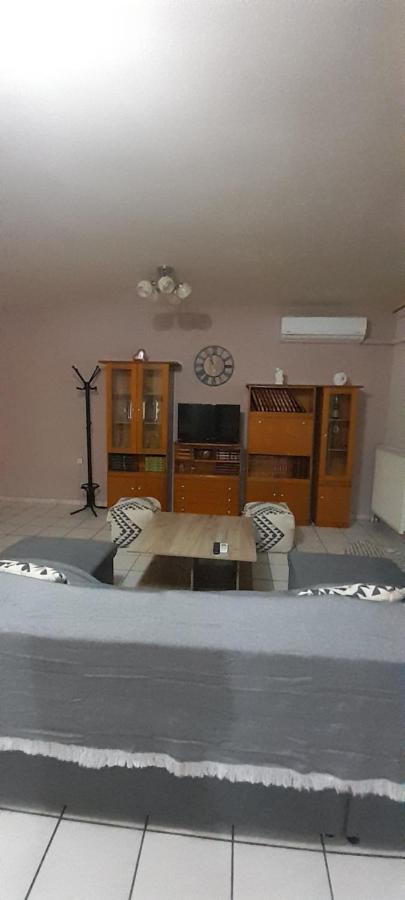 Τina'S Apartment 카발라 외부 사진